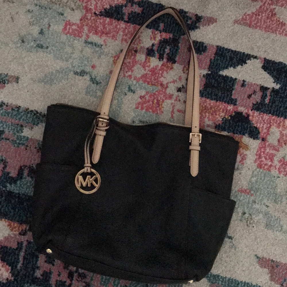 Michael Kors Medium Sized Purse - Picture 2 of 6